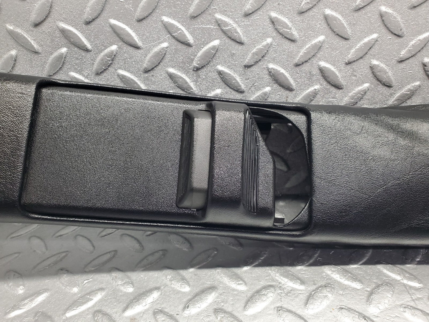 W201 Baby Benz b pillar cover left used OEM