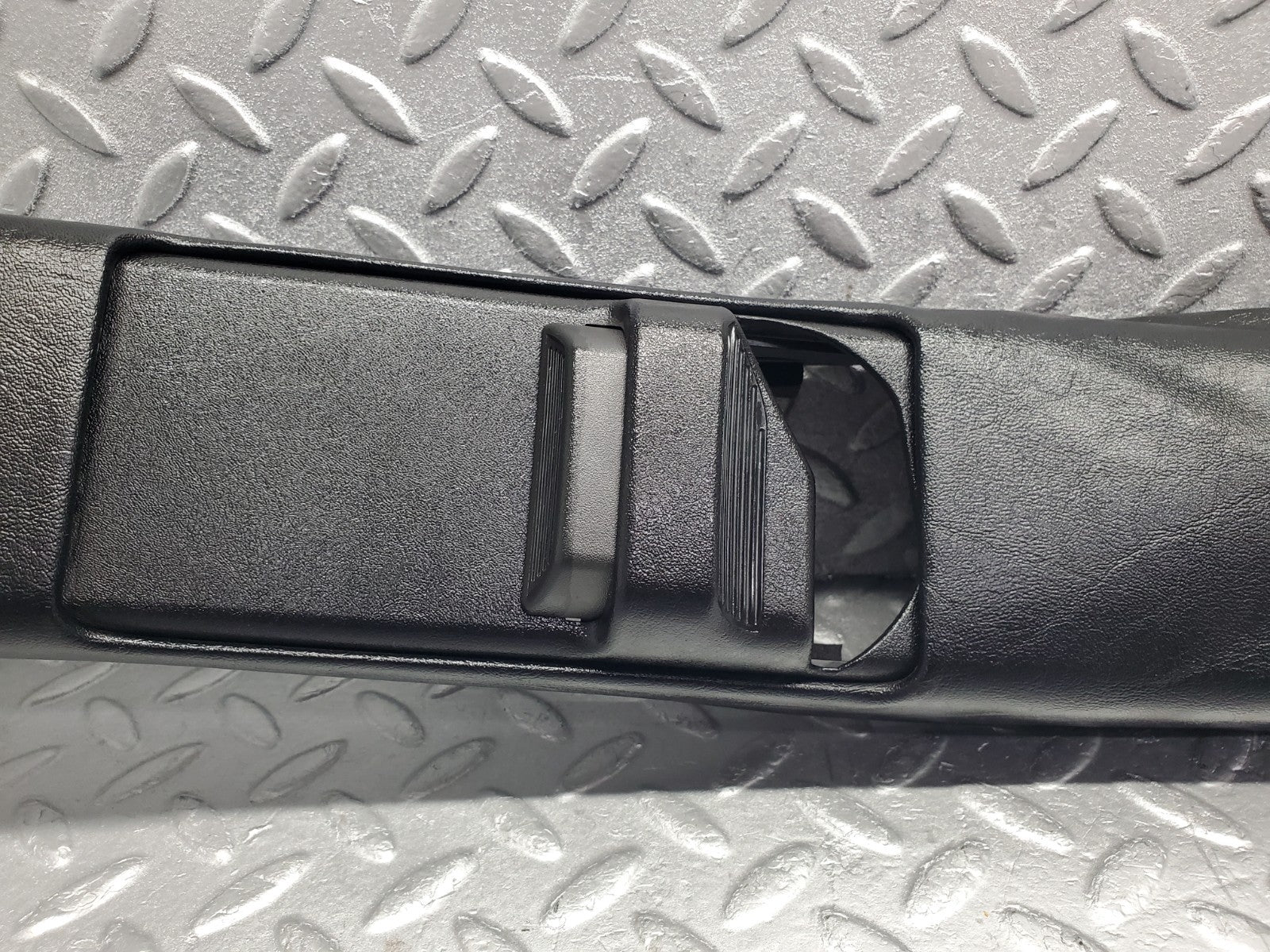 W201 Baby Benz b pillar cover left used OEM