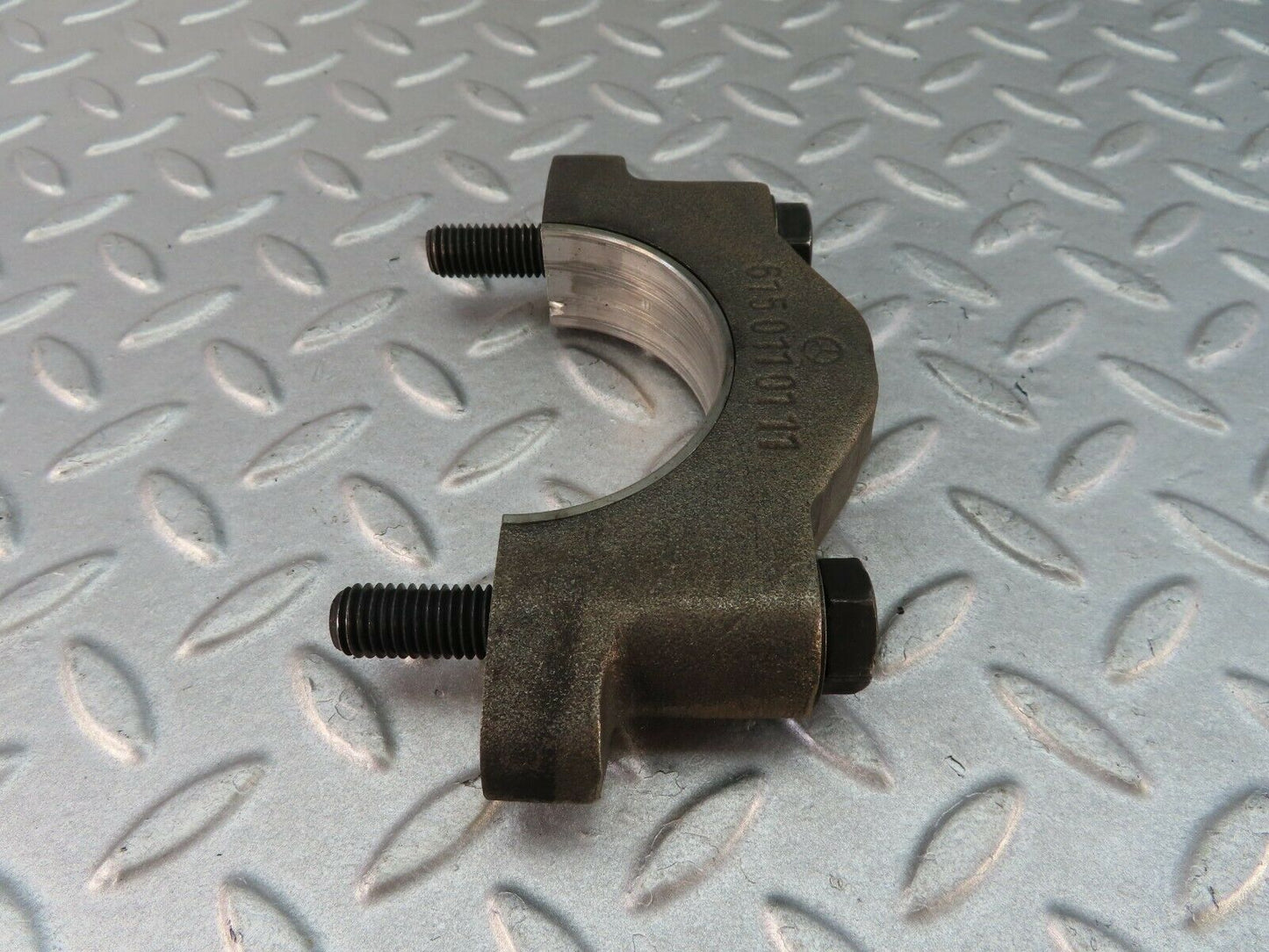 8025 Mercedes-Benz W115 220D Crankshaft Bearing Holder Block 6150110111