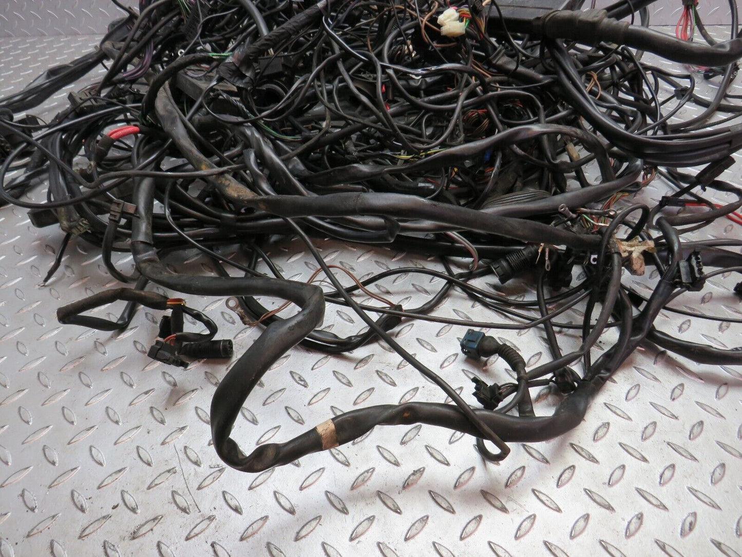 31606 Mercedes-Benz W201 190LE 1.8L Engine Wire Wiring Harness 2015402032 201540263