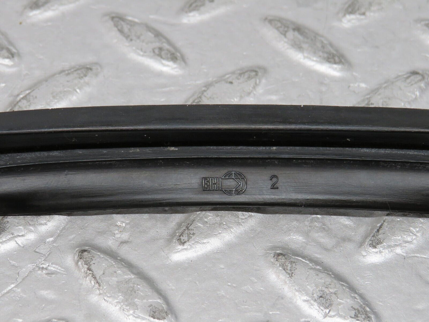 37403 Mercedes-Benz W109 300SEL Gear Selector Surround Rubber