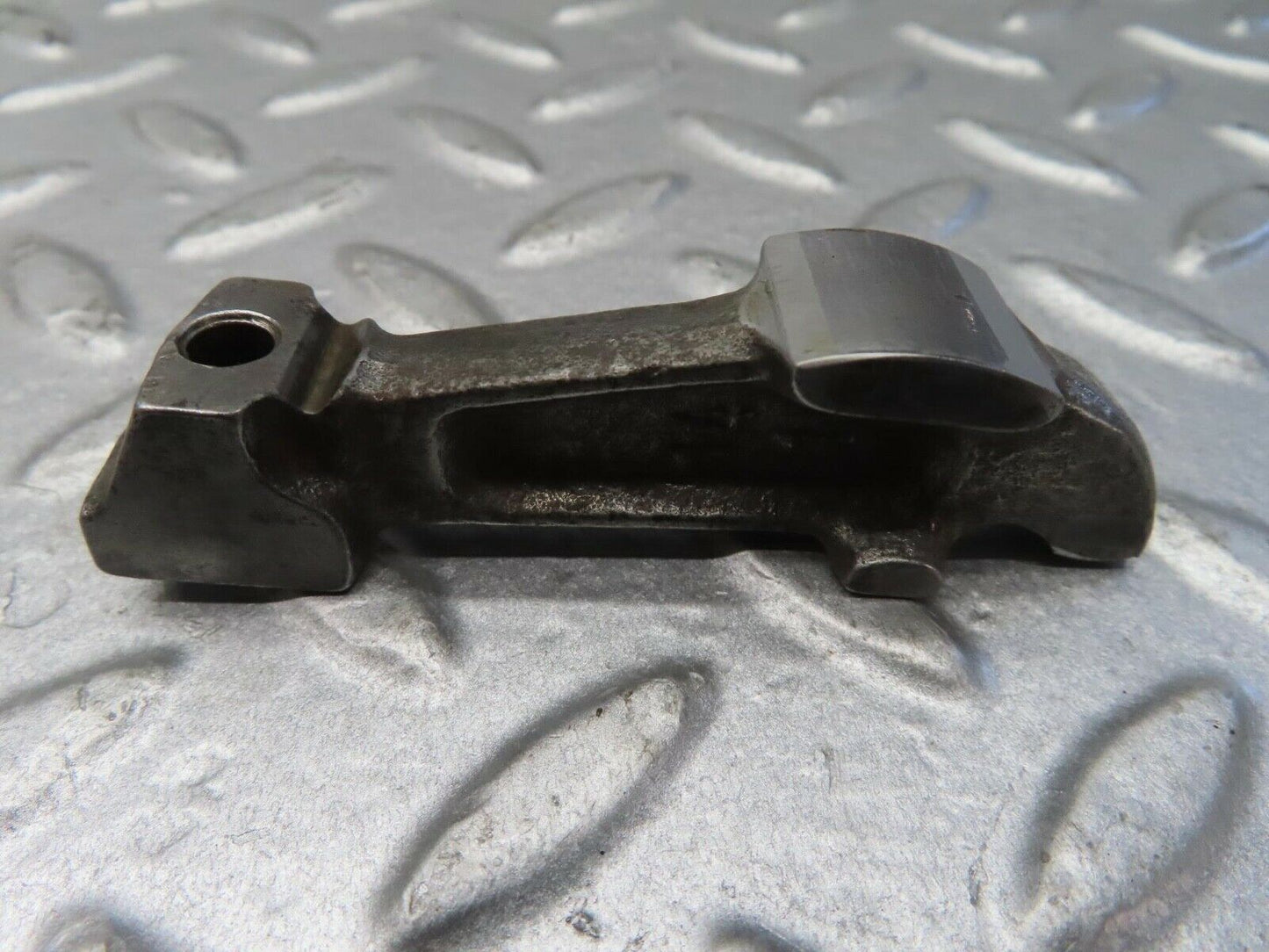 13374 Mercedes-Benz W111 230S Valve Rocker Arm With Retaining Spring