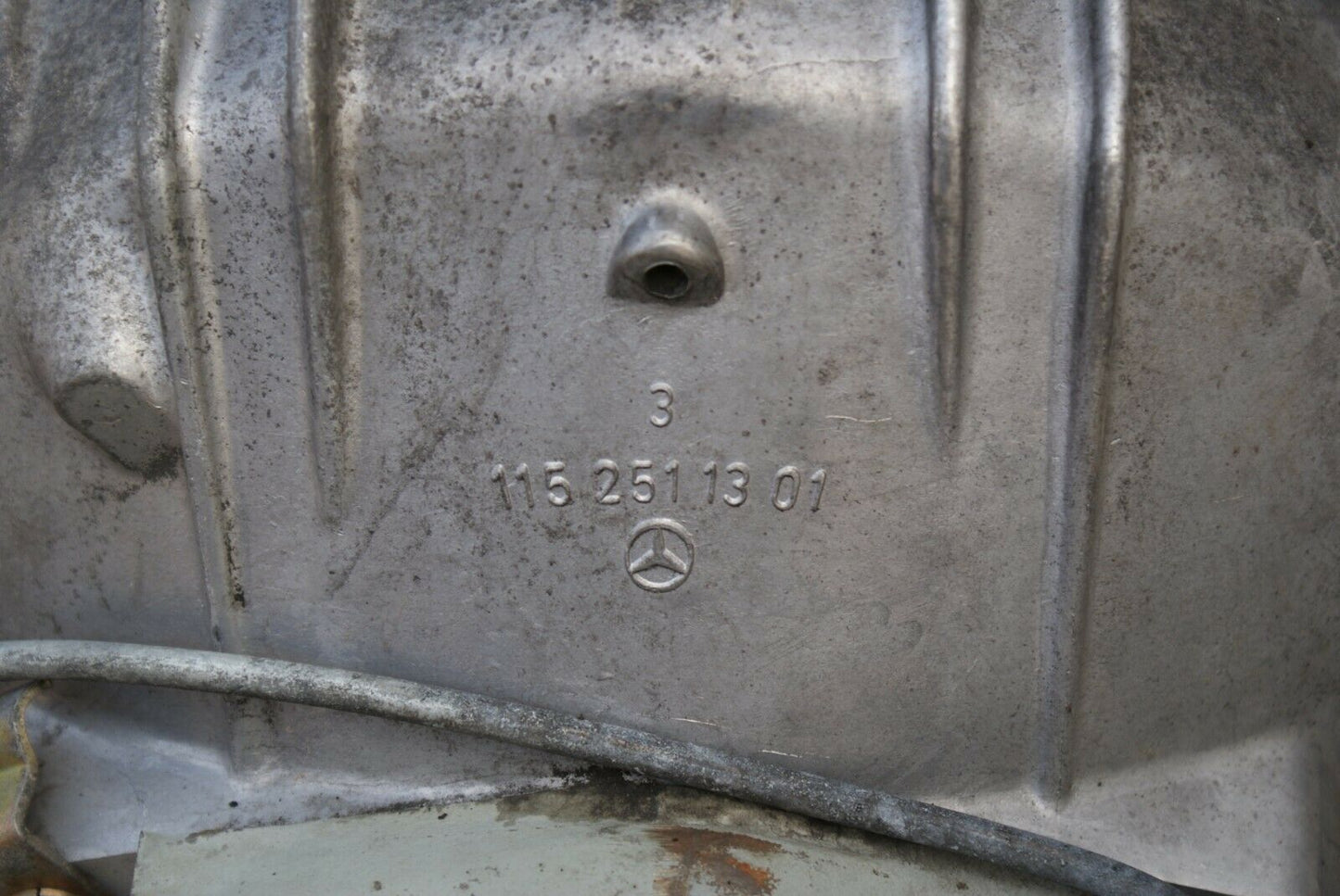 3060 Mercedes-Benz W115 220D Gearbox Manual 4 Speed 1152511001