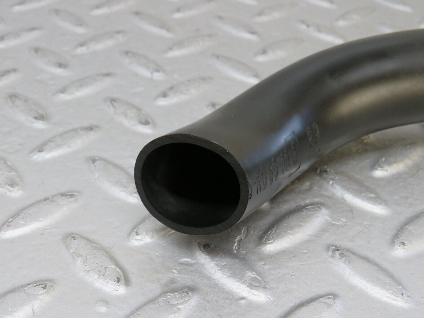 36523 Mercedes-Benz W201 190E 2.0L Water Drain Rubber Hose Pipe 2016280094