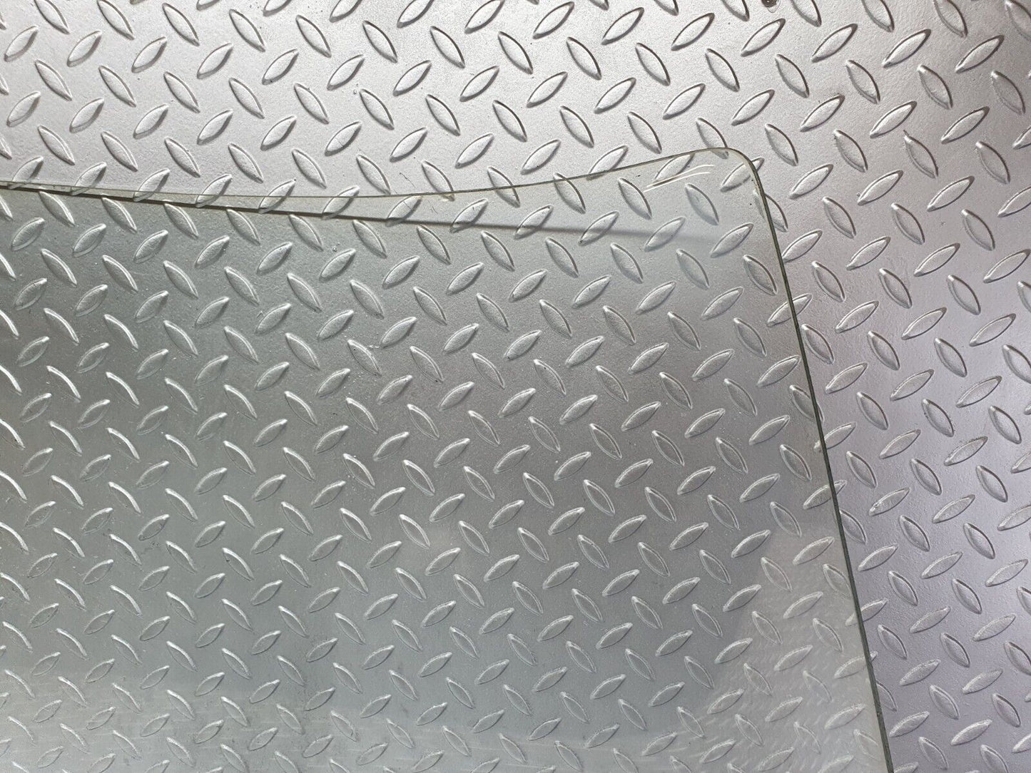 43222 Mercedes-Benz W108 280SE Front Windscreen
