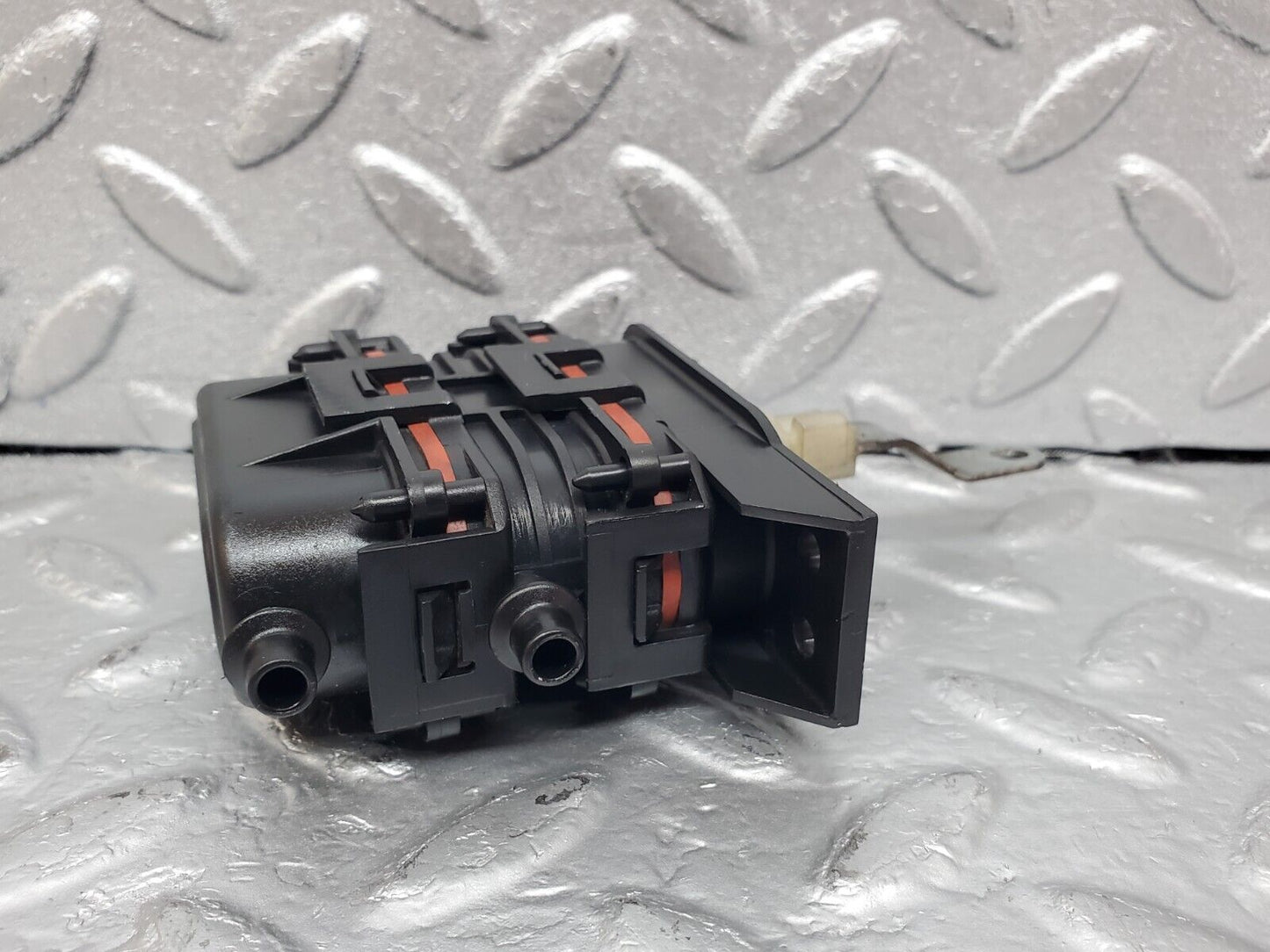 44907 Mercedes-Benz R129 300SL Coupe Heater Box Vacuum Actuator