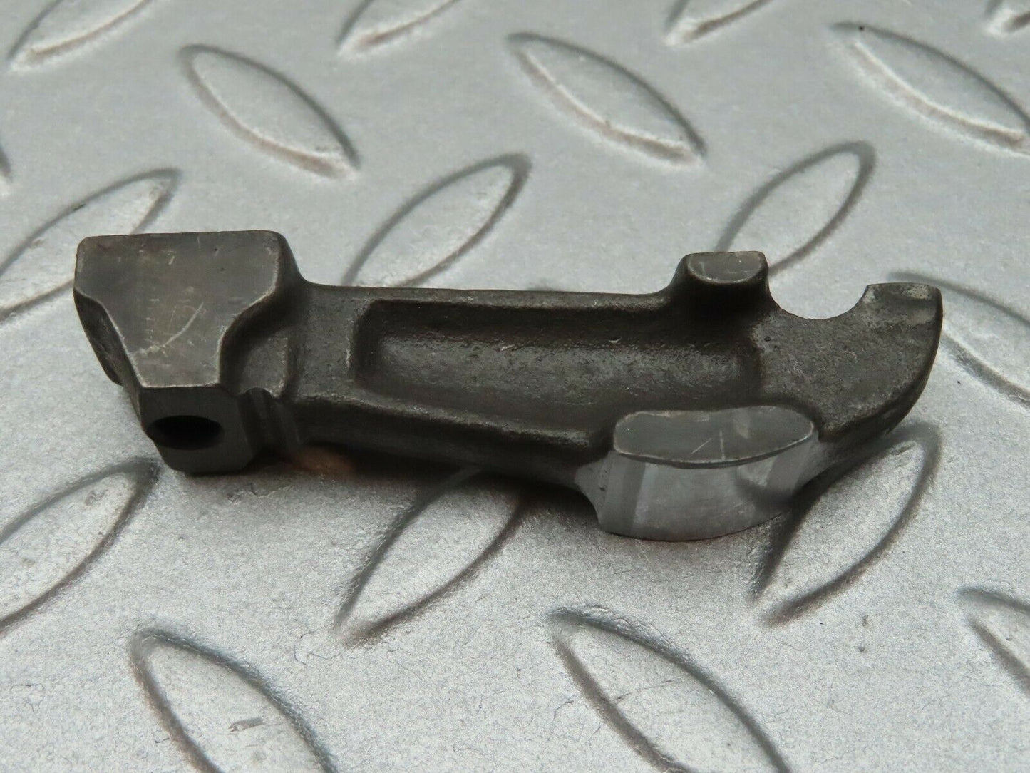 3539 Mercedes-Benz W108 280SE Valve Rocker Arm With Retaining Spring
