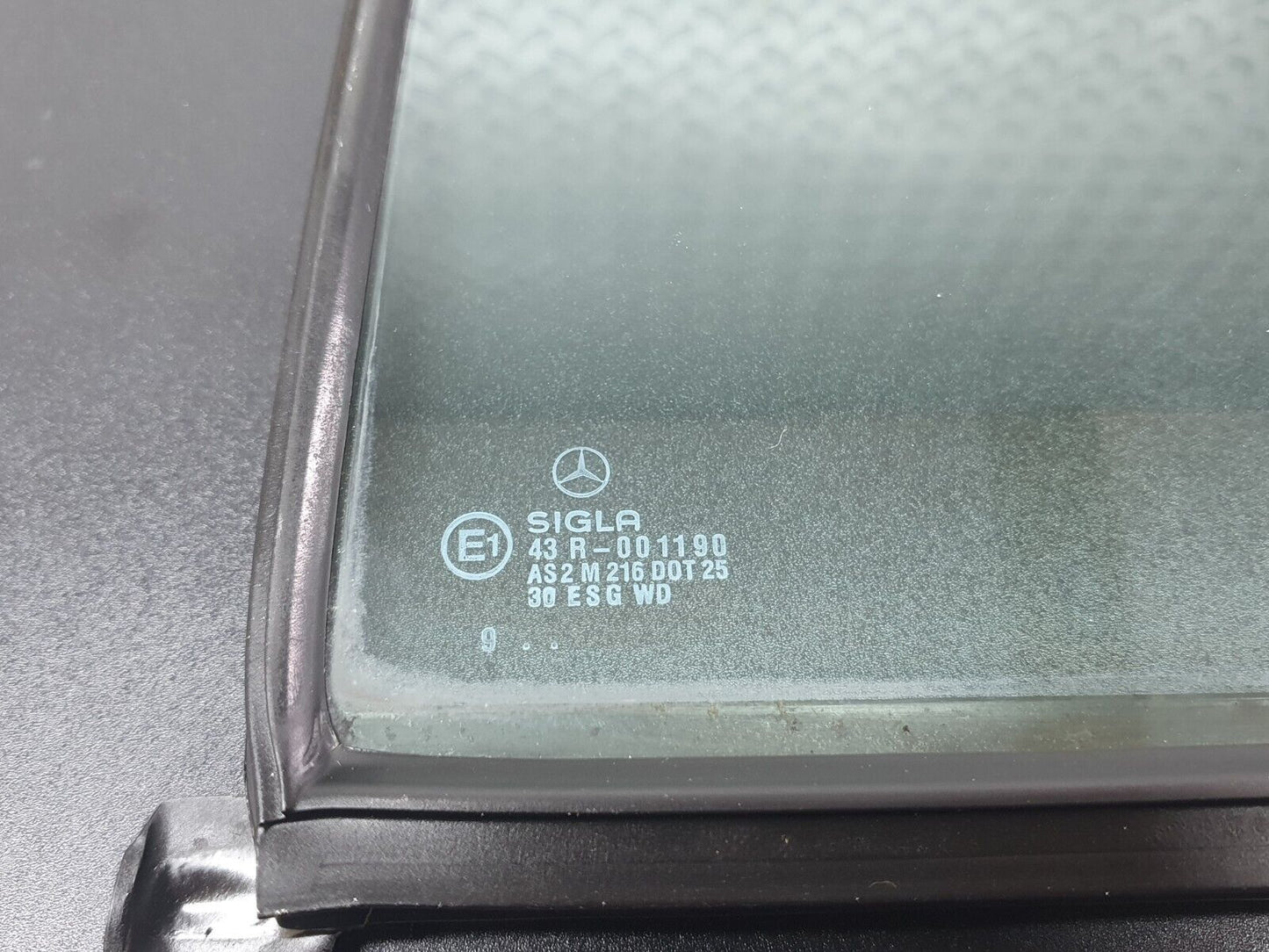 42871 Mercedes-Benz W201 190 2.0L Rear Left Quarter Window Glass 2017350524