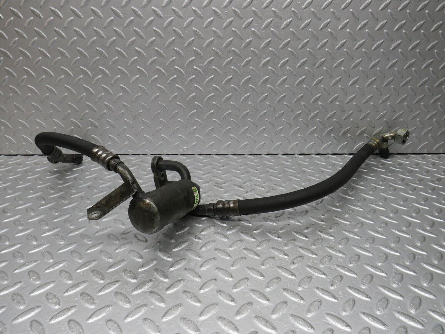 38178 Mercedes-Benz A124 320E Cabriolet Air Conditioning Hose Pipe With Dryer 1042300856
