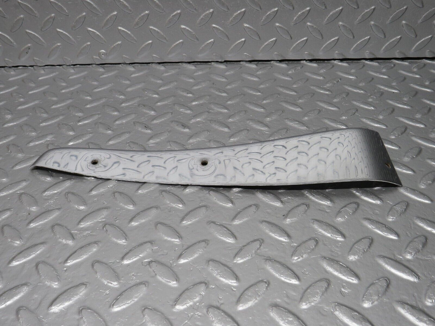 40003 Mercedes-Benz R107 350SL Right Door Chrome Cover