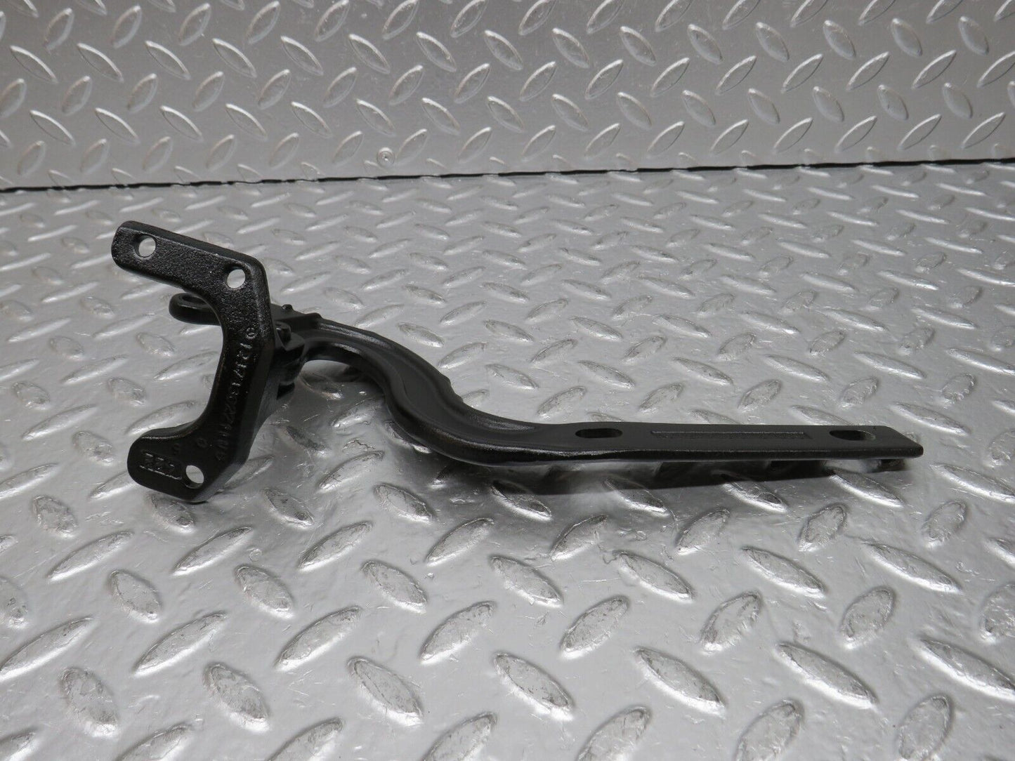 31438 Mercedes-Benz S124 220TE Trunk Lid Hinge Right Side 1247430451 124743022