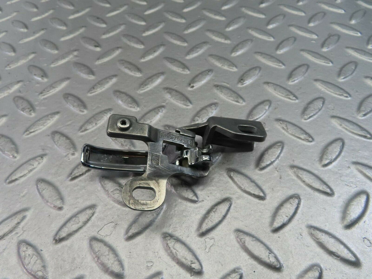 10112 Mercedes-Benz C123 230CE Coupe Left Interior Door Handle 1237600161