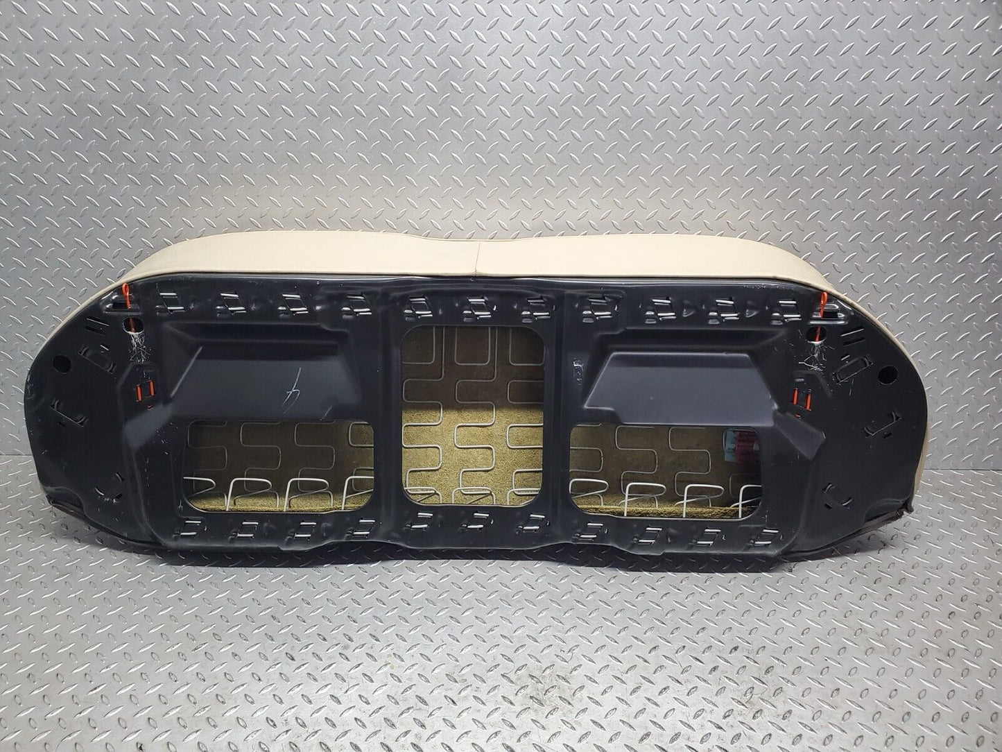 45866 Mercedes-Benz W126 420SE Rear Seat Leather Beige 1269200750 1269201716
