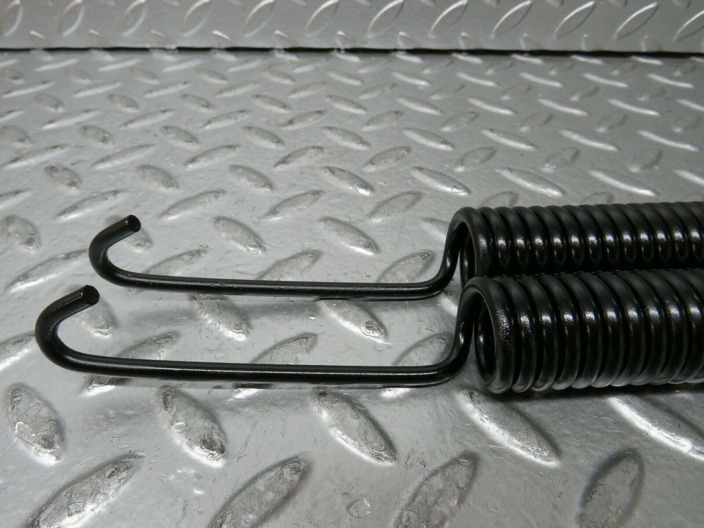 23836 Mercedes-Benz C107 450SLC Coupe Bonnet Hinge Spring Pair