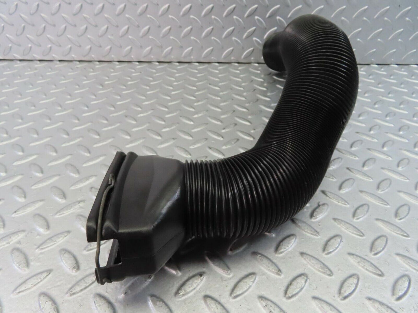 9304 Mercedes-Benz C124 300CE Coupe Air Duct Pipe Hose Left 1248310846
