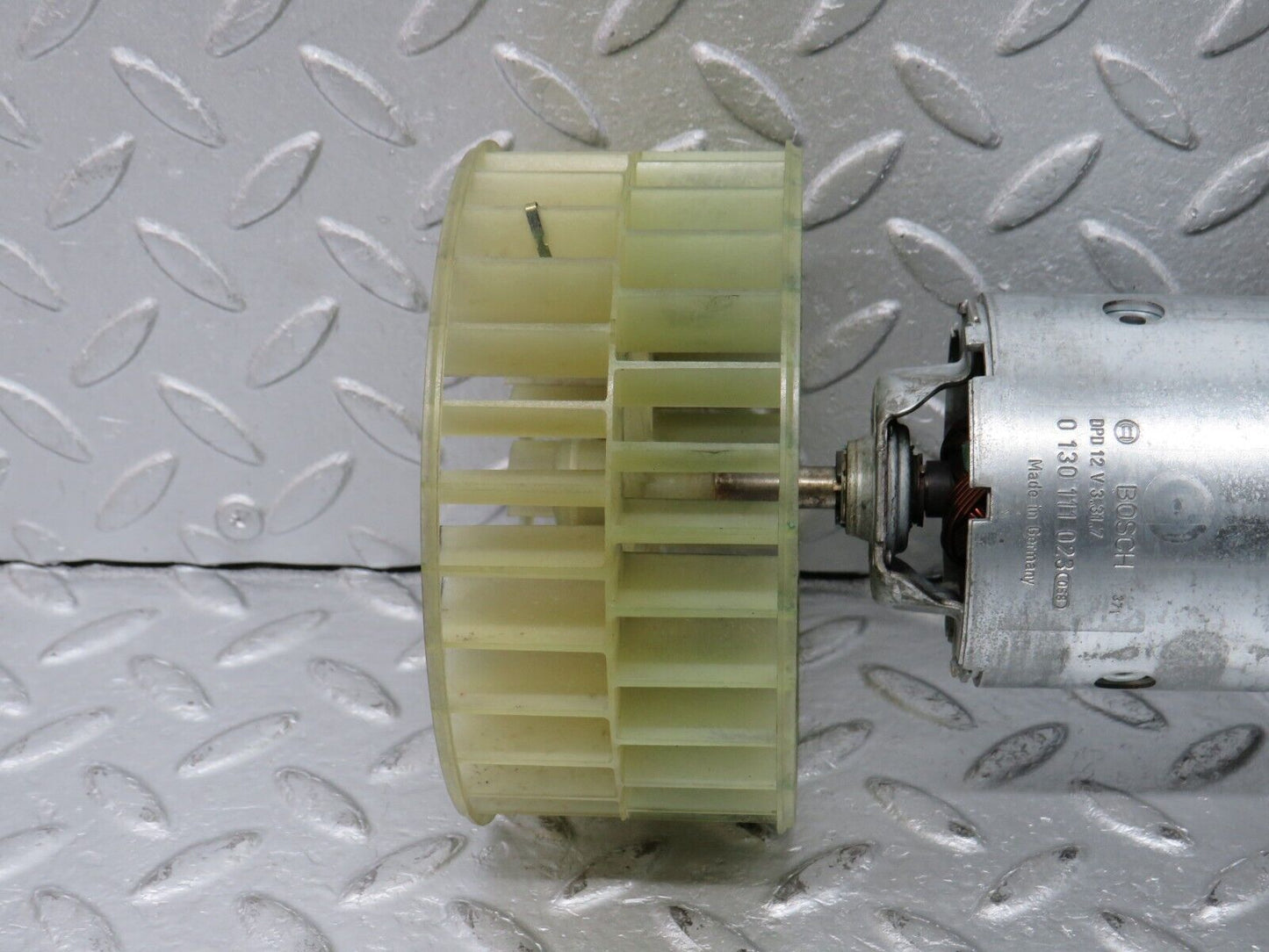 38468 Mercedes-Benz R129 280SL Coupe Heater Blower Motor Bosch 0130111023