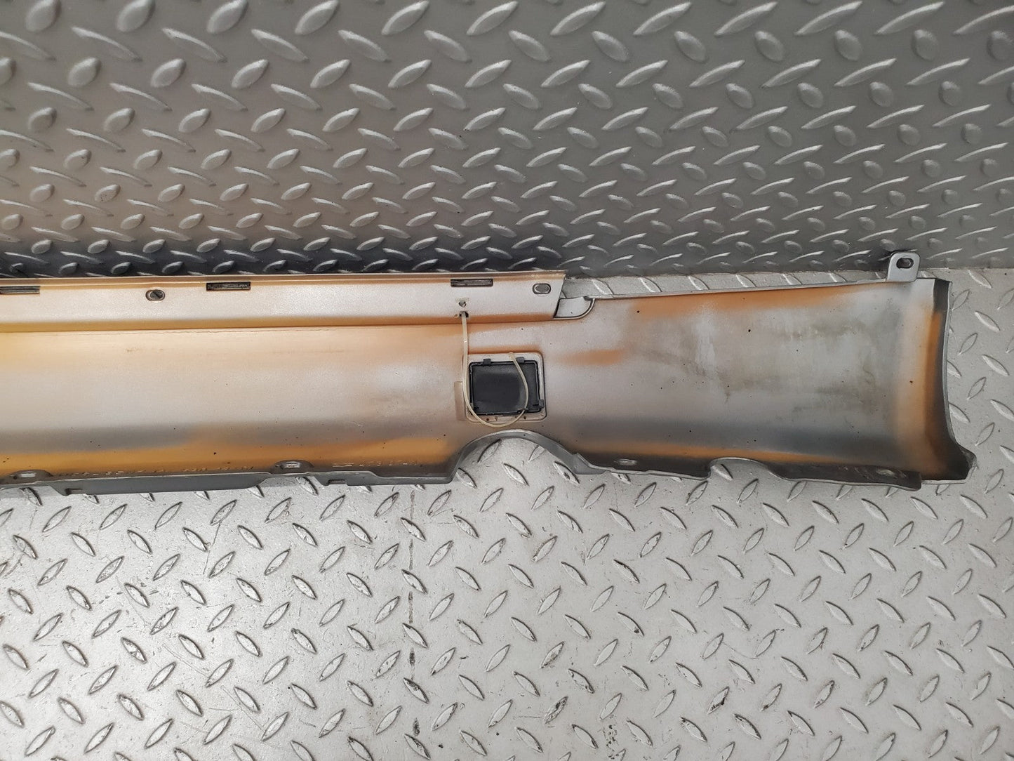 W124 Wagon side skirt left side used OEM