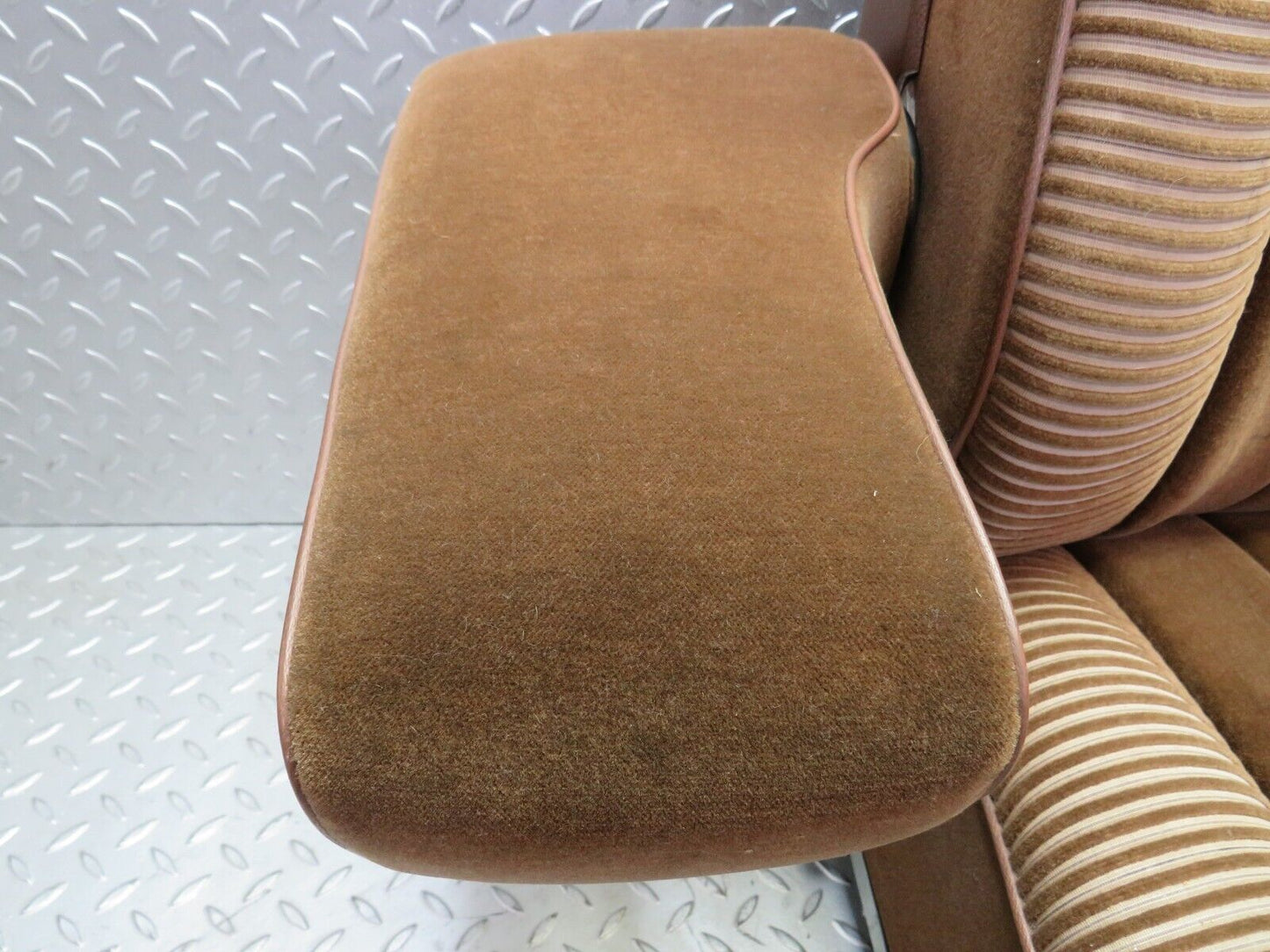 26229 Mercedes-Benz W116 450SE Front Left Seat Passenger Seat Brown