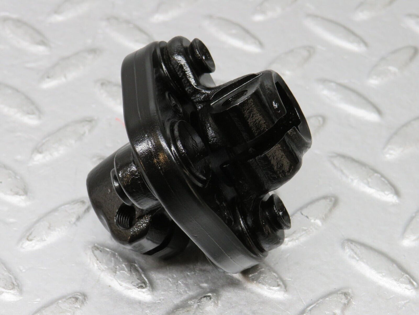 36098 Mercedes-Benz W126 420SE Steering Column Lower Shaft Connector 126462014