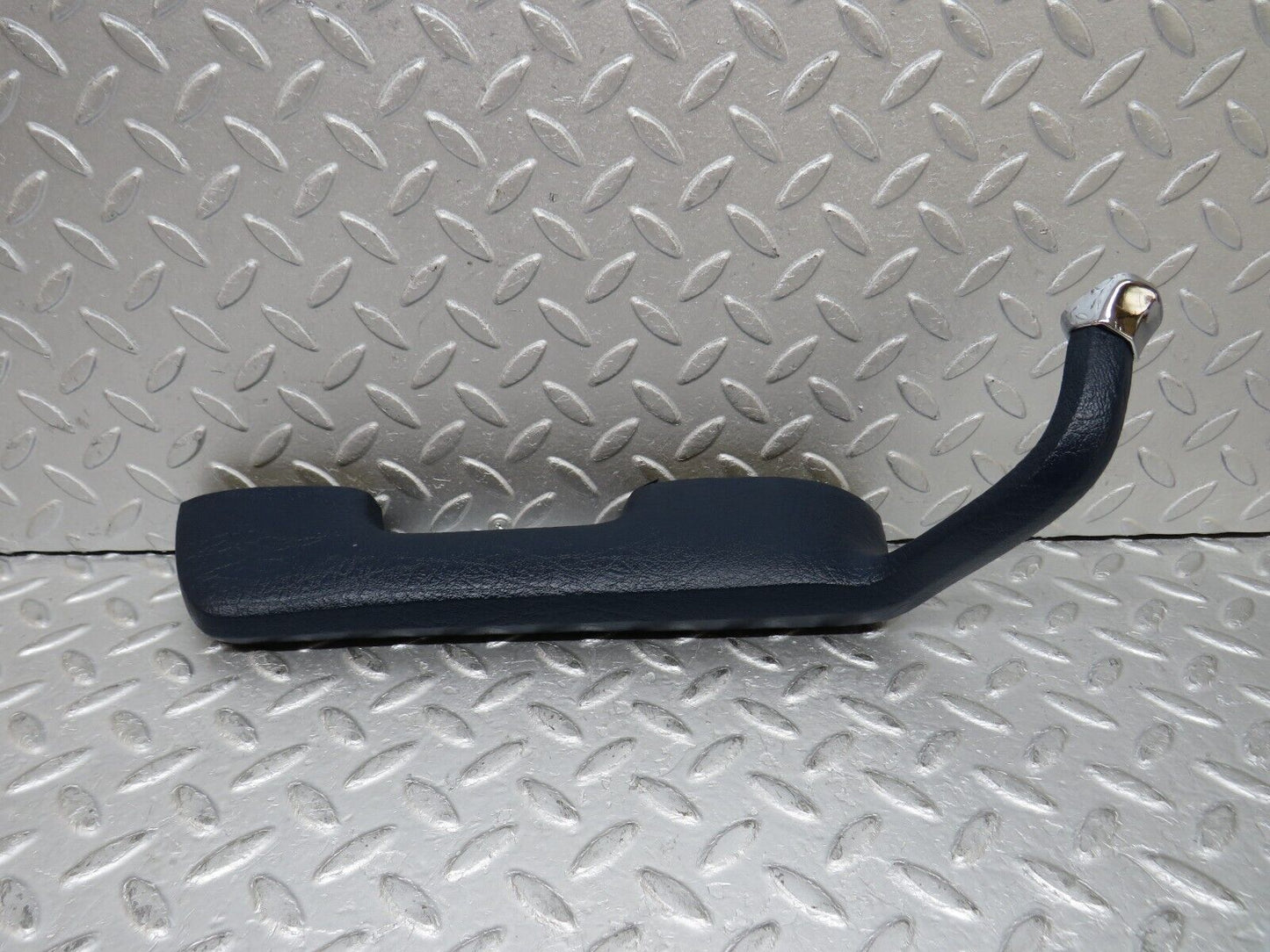 37302 Mercedes-Benz W109 300SEL Interior Door Handle Front Left Blue