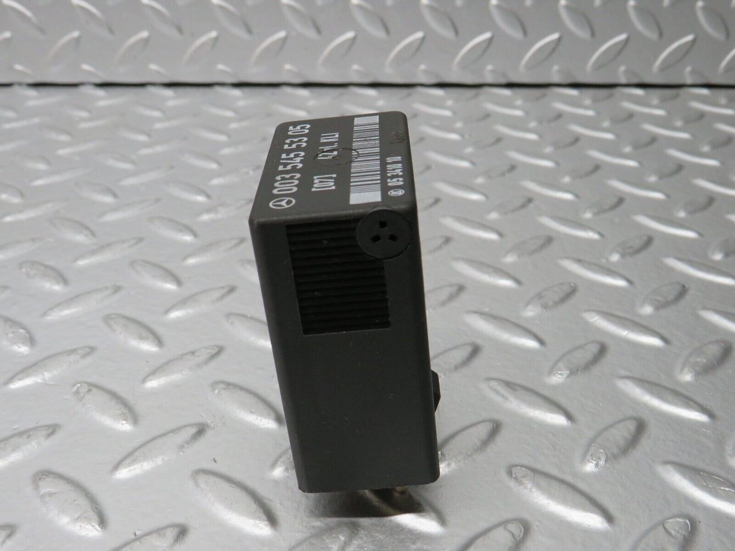 31235 Mercedes-Benz S124 220TE Wagon Fuel Pump Relay 0035455305