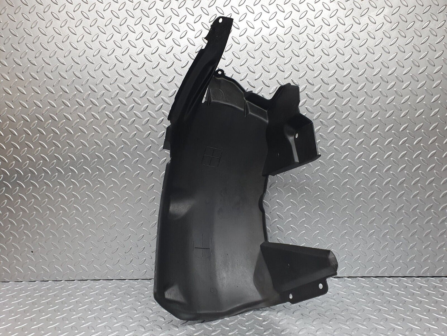 41929 Mercedes-Benz W202 C200 Rear Left Inner Fender Splash Guard 2026983730