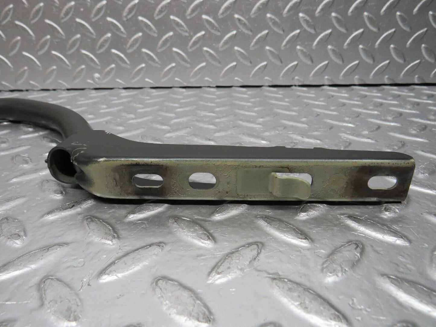 30662 Mercedes-Benz W201 190E 2.0L Boot Lid Trunk Hinge Right Side