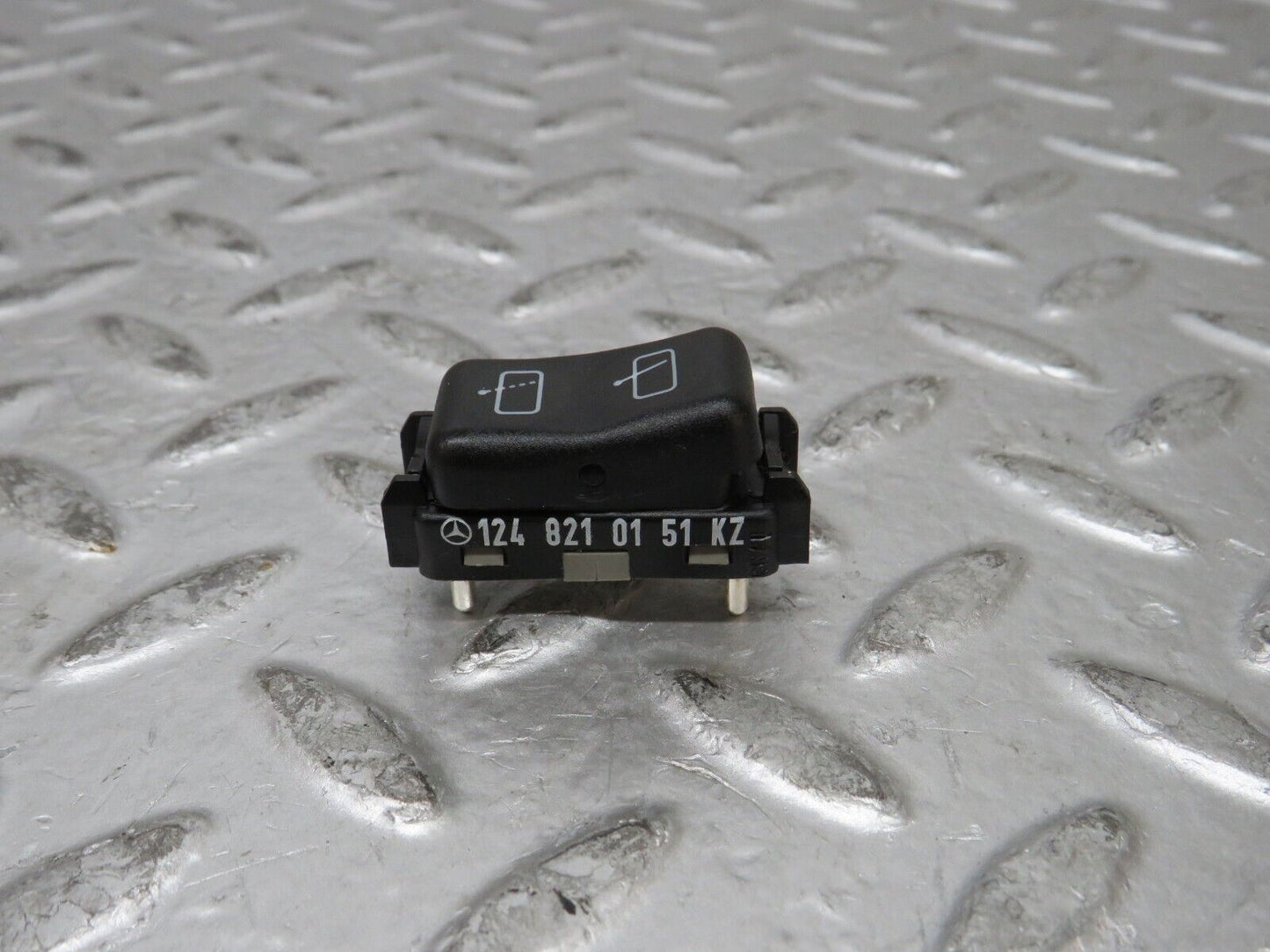 27554 Mercedes-Benz S124 300TE Wagon Windscreen Wiper Switch 1248210151