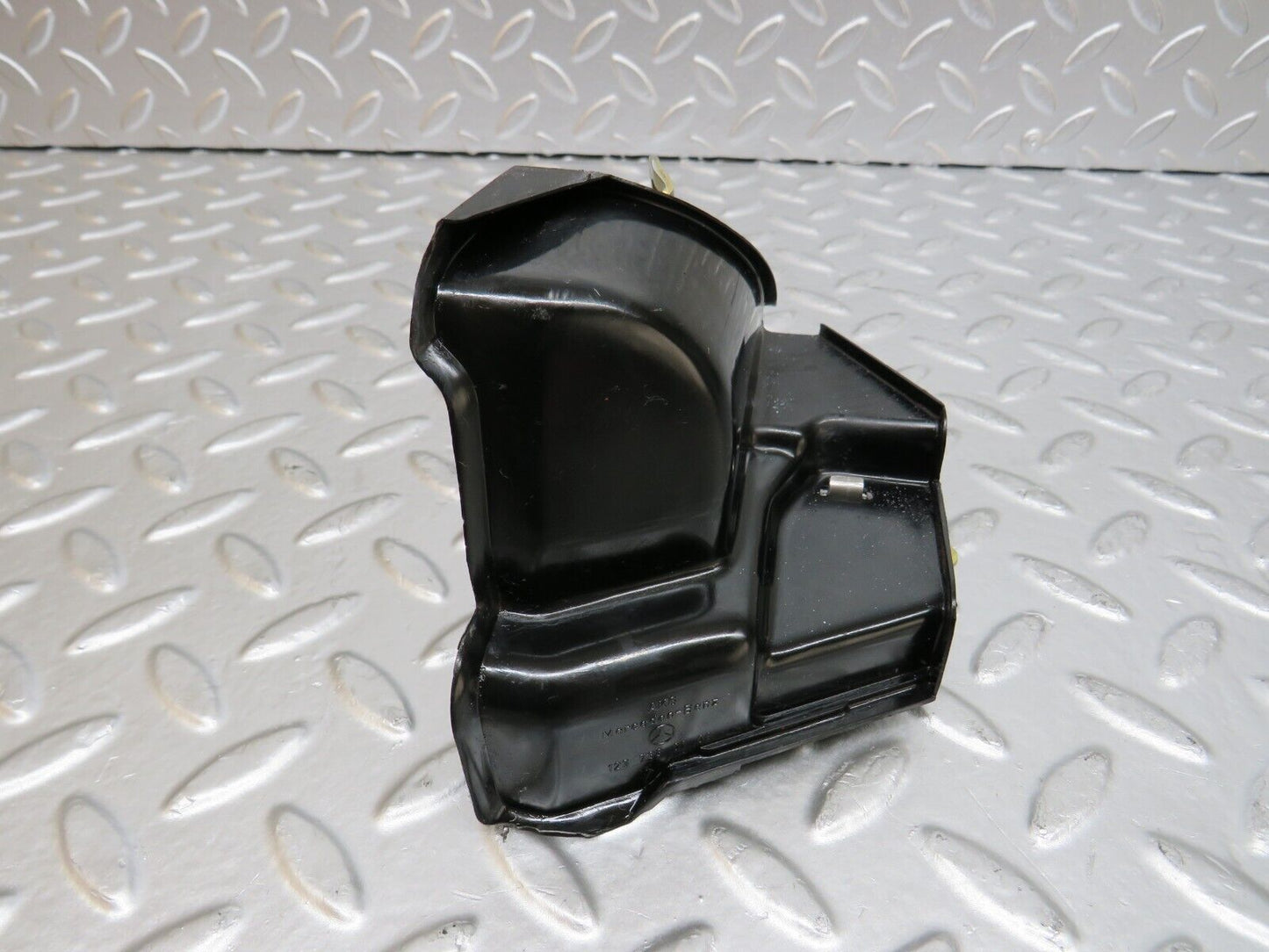 25460 Mercedes-Benz W123 200 Rear Left Door Lock Mechanism 1237230108