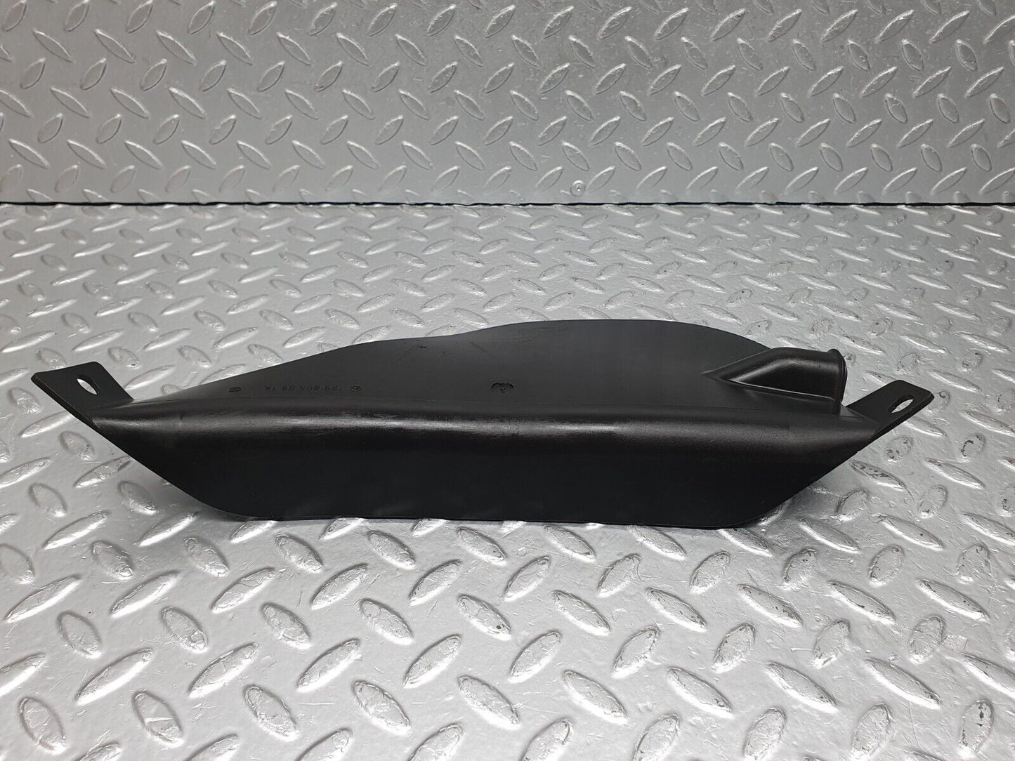 40951 Mercedes-Benz W126 300SE Vacuum Pump Housing Cover 1268050914