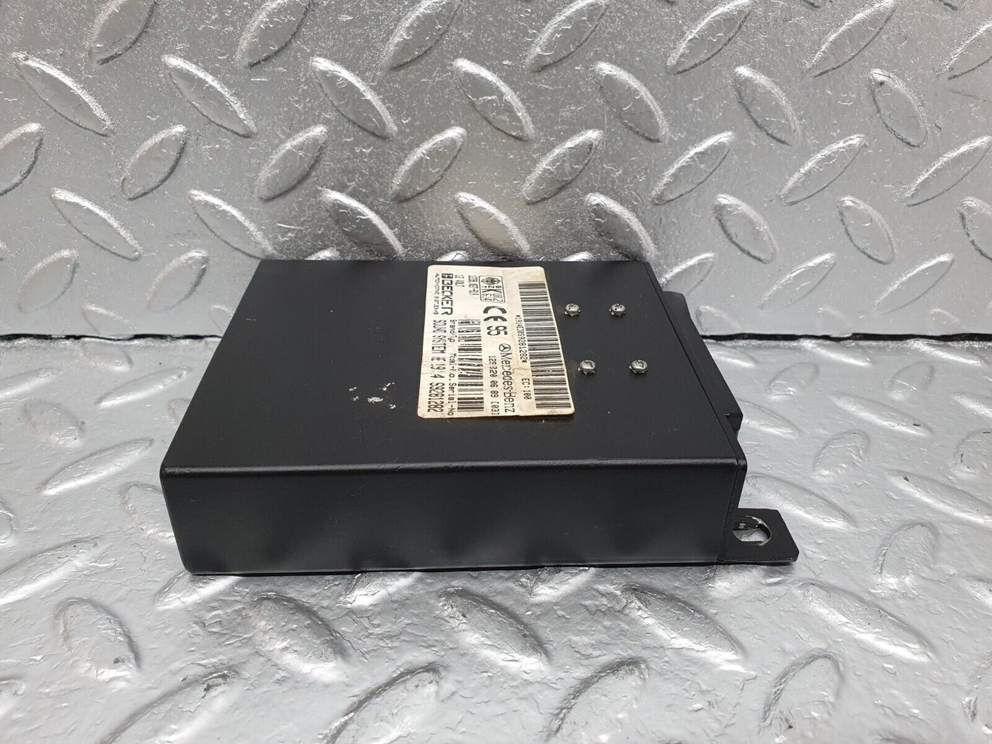 42169 Mercedes-Benz R129 320SL Coupe Sound System Relay Becker 1298200689