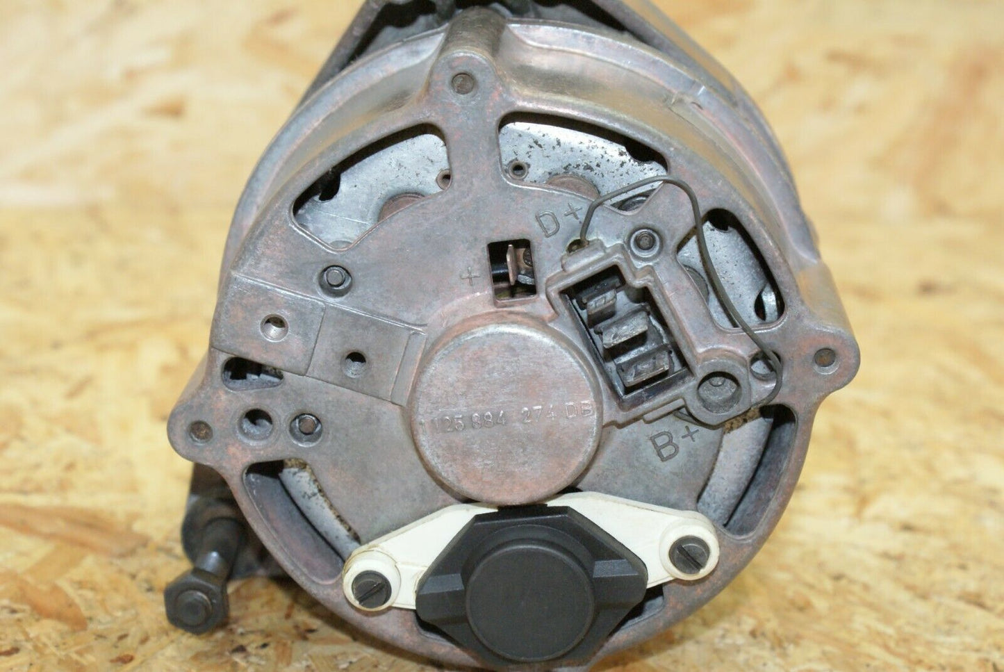 2391 Mercedes-Benz W123 280E Alternator Bosch 1125884274