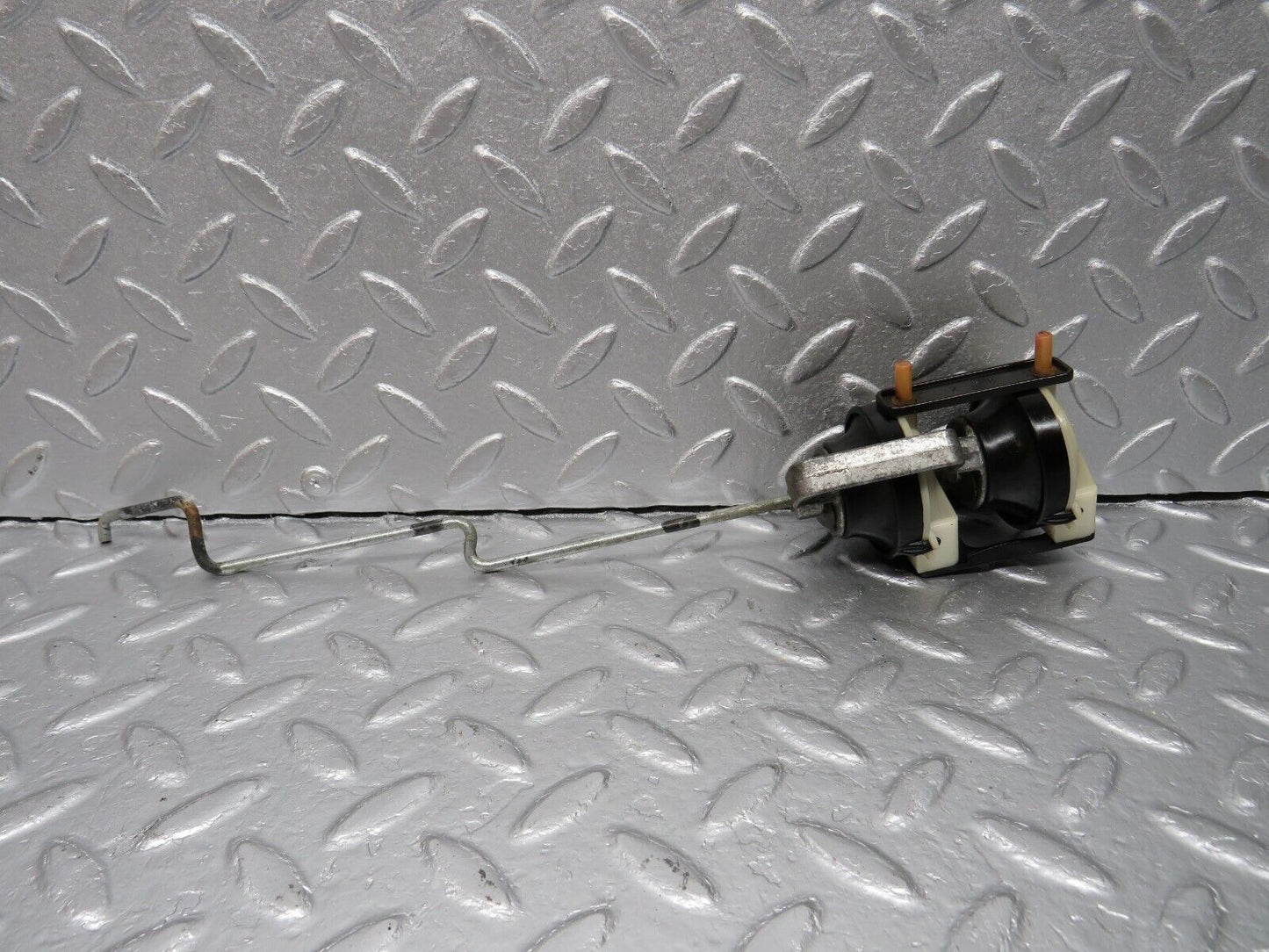 39999 Mercedes-Benz R107 350SL Seat Vacuum Actuator