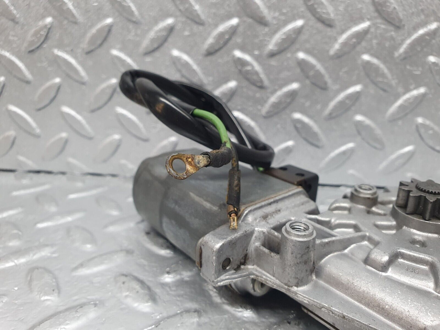 43650 Mercedes-Benz C126 380SEC Coupe Right Door Power Window Regulator Motor Bosch