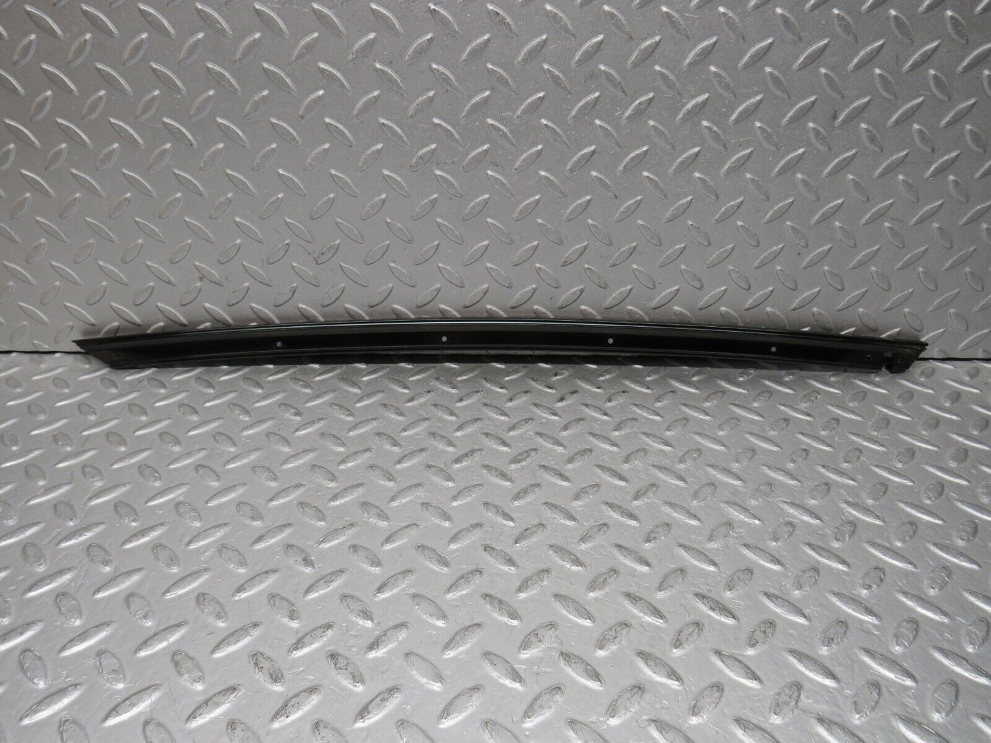 37894 Mercedes-Benz A124 320E Cabriolet A Pillar Sealing Rail Trim Right Side