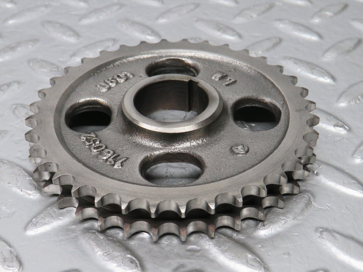 32969 Mercedes-Benz C107 R107 350 V8 Camshaft Timing Gear 1160520601