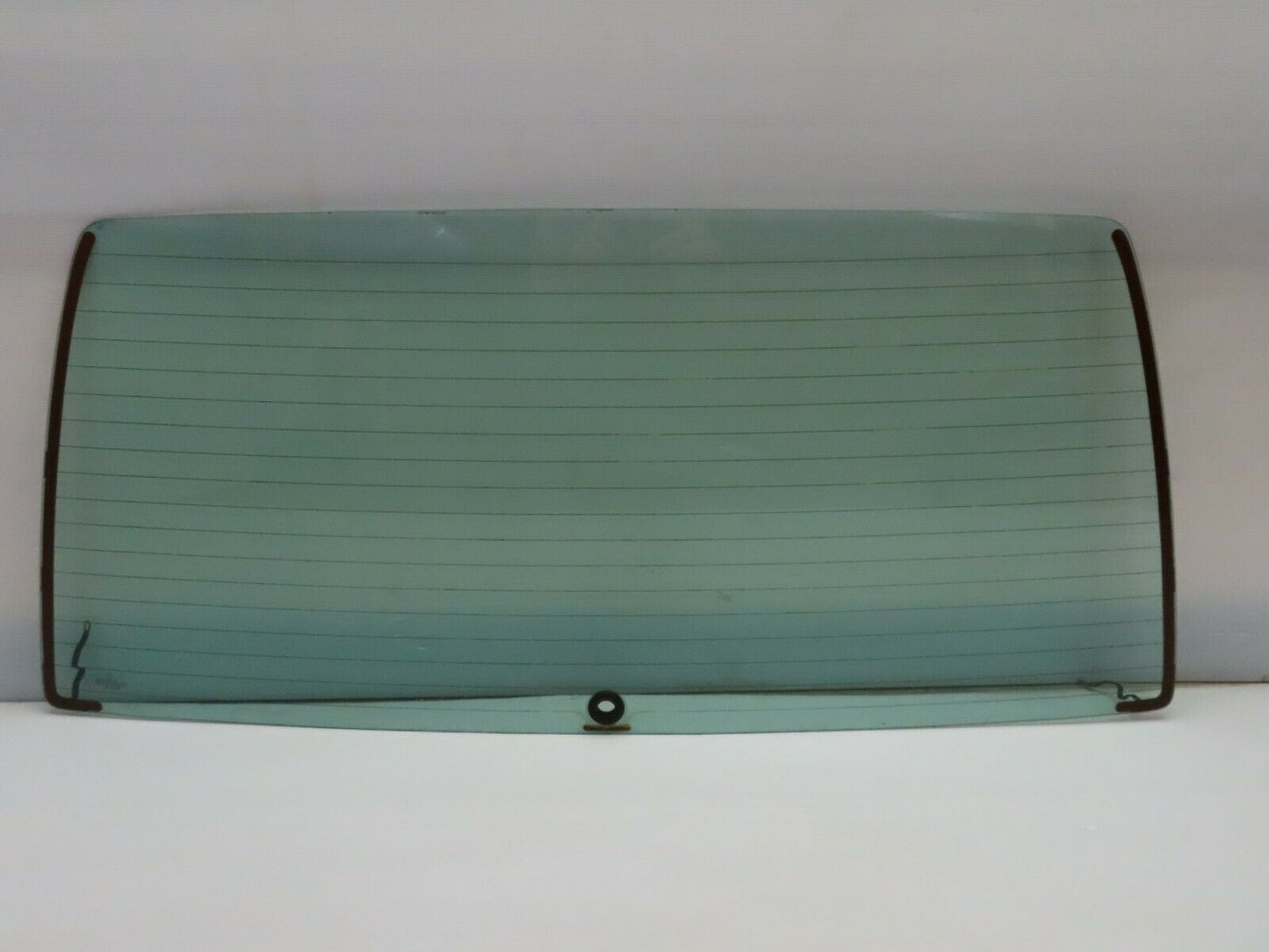 7679 Mercedes-Benz S123 230TE Wagon Heated Rear Windscreen 1237400157