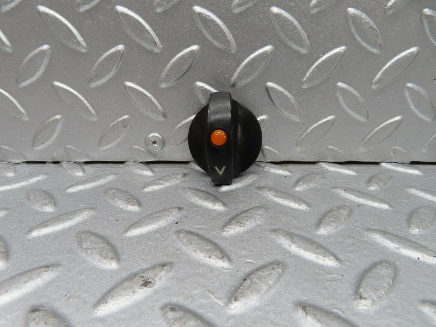 14300 Mercedes-Benz W116 350SE Headlight Switch Knob