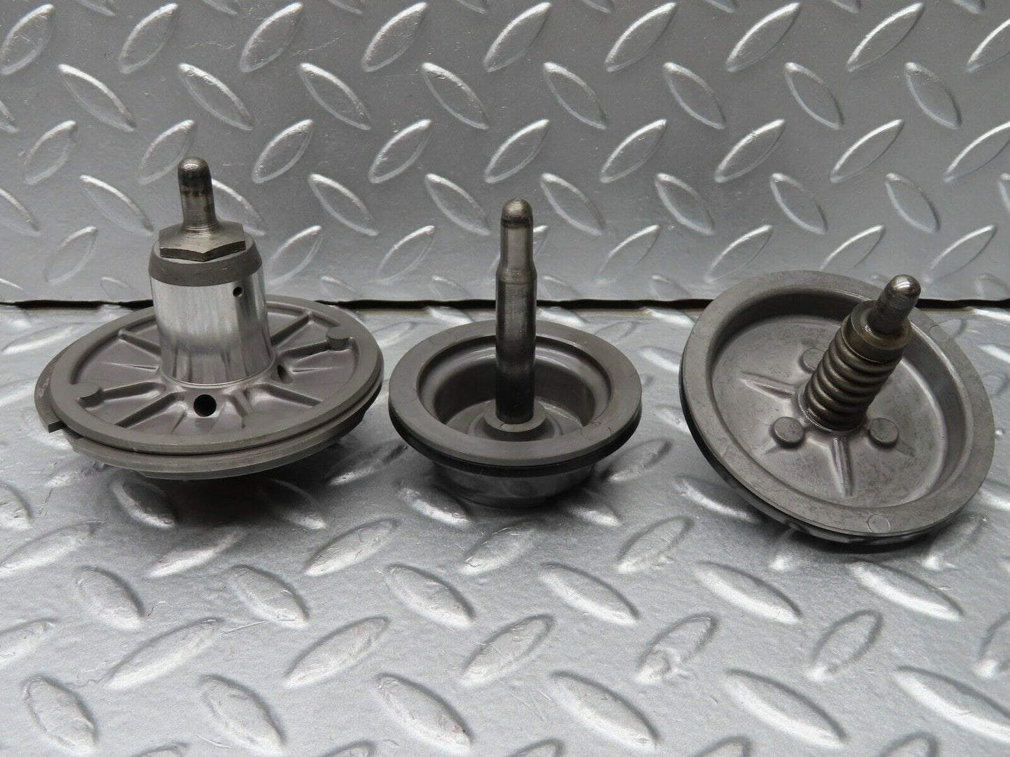 19777 Mercedes-Benz R107 450SL Automatic Gearbox Piston Set 1152775938