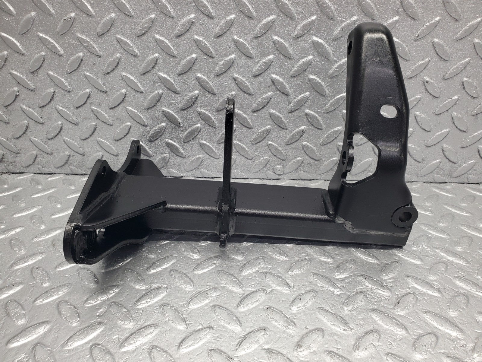 W126 Coupe air condition compressor mount bracket used OEM