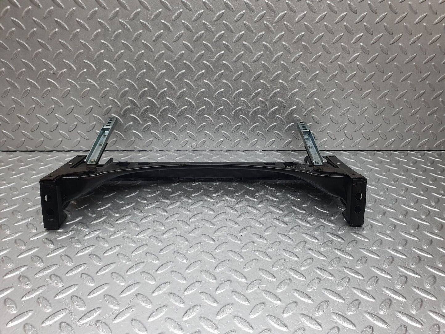 43948 Mercedes-Benz C123 230CE Coupe Front Right Seat Sliding Mechanism