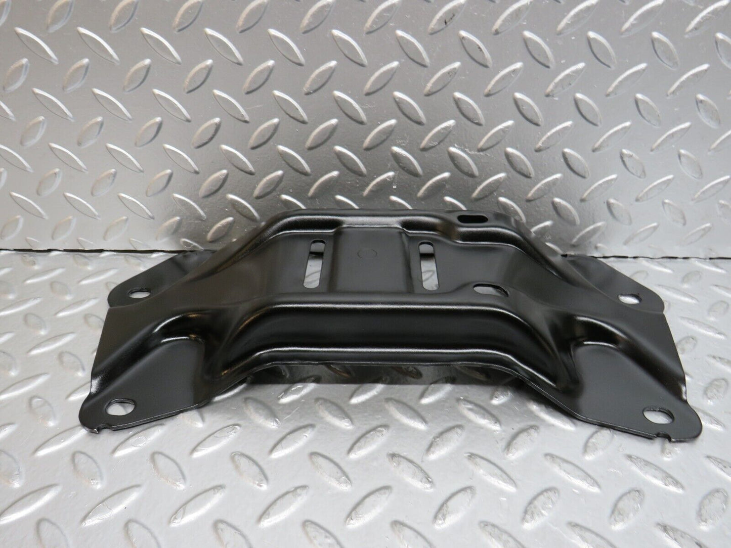 29644 Mercedes-Benz W123 230E Gearbox Mount Bracket