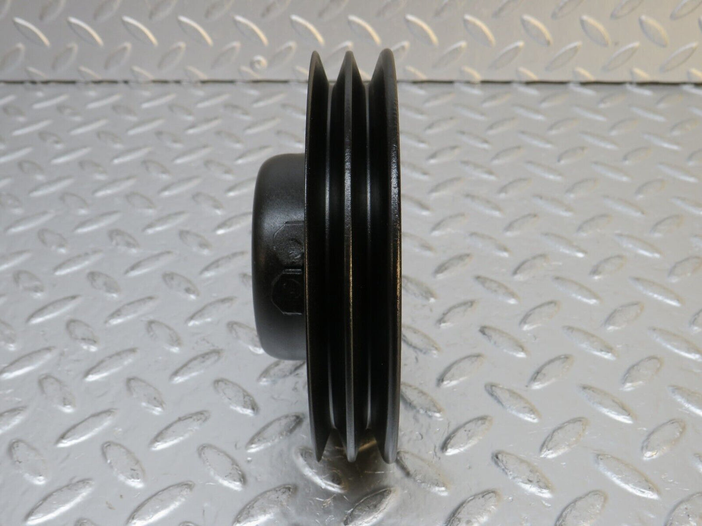 0810 Mercedes-Benz C107 350SLC Coupe Water Pump Pulley