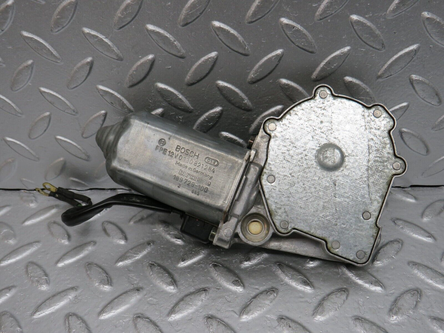 32451 Mercedes-Benz S124 300TE Window Regulator Motor Left Bosch 0130821284