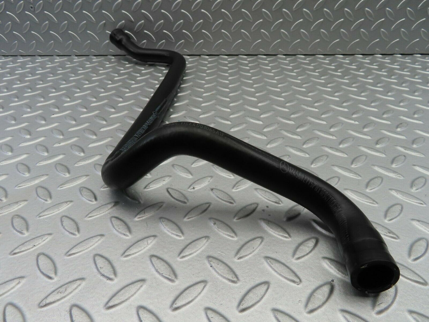 6683 Mercedes-Benz S124 E220 Wagon Radiator Hose 1245002775