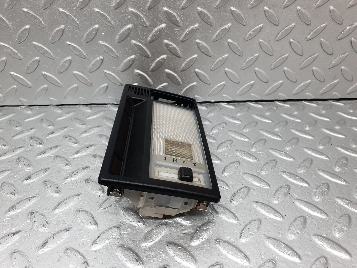 41610 Mercedes-Benz W124 200E Interior Dome Light No Sunroof Switch 1248201001