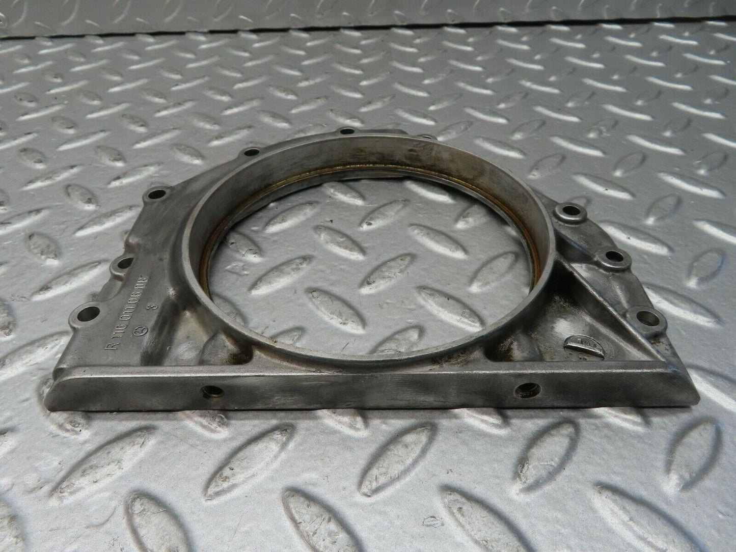15710 Mercedes-Benz R107 450SL Crankshaft Rear Sealing Cover 1160110608
