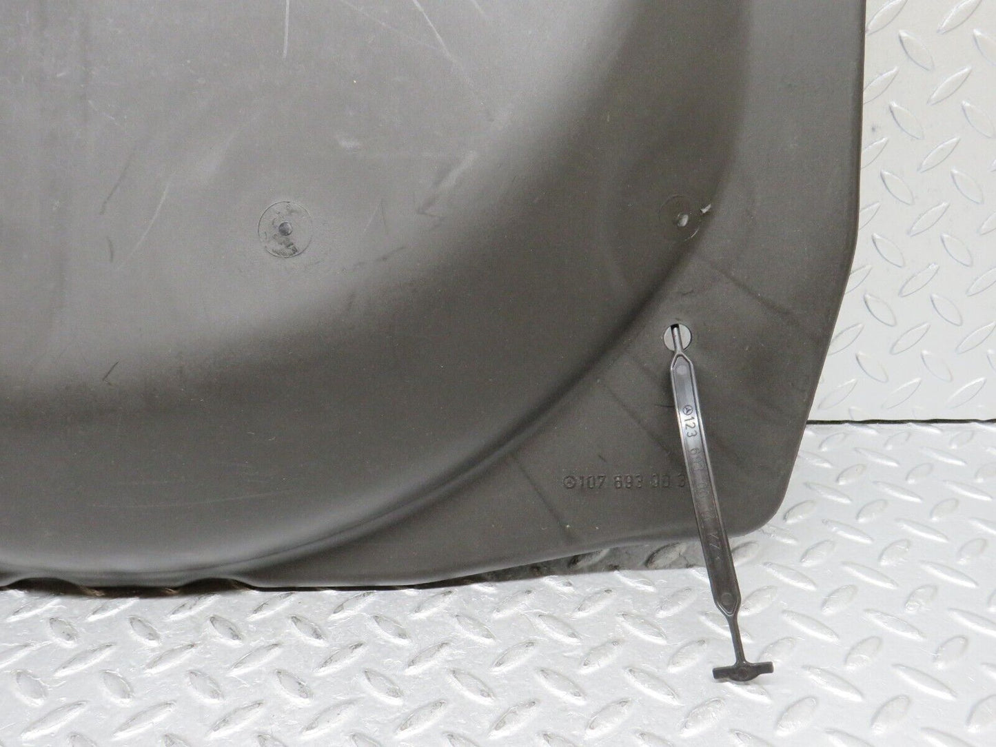 36230 Mercedes-Benz R107 280SL Spare Wheel Cover 1076930033 1236930014