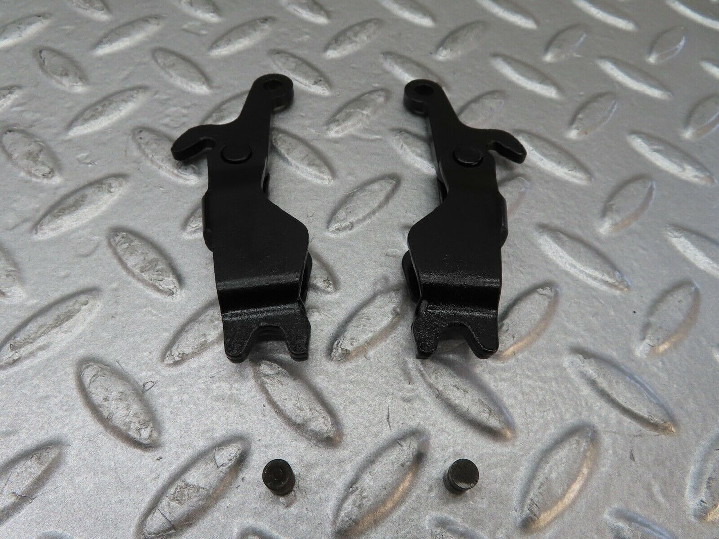 20042 Mercedes-Benz R129 300SL Coupe Handbrake Regulator