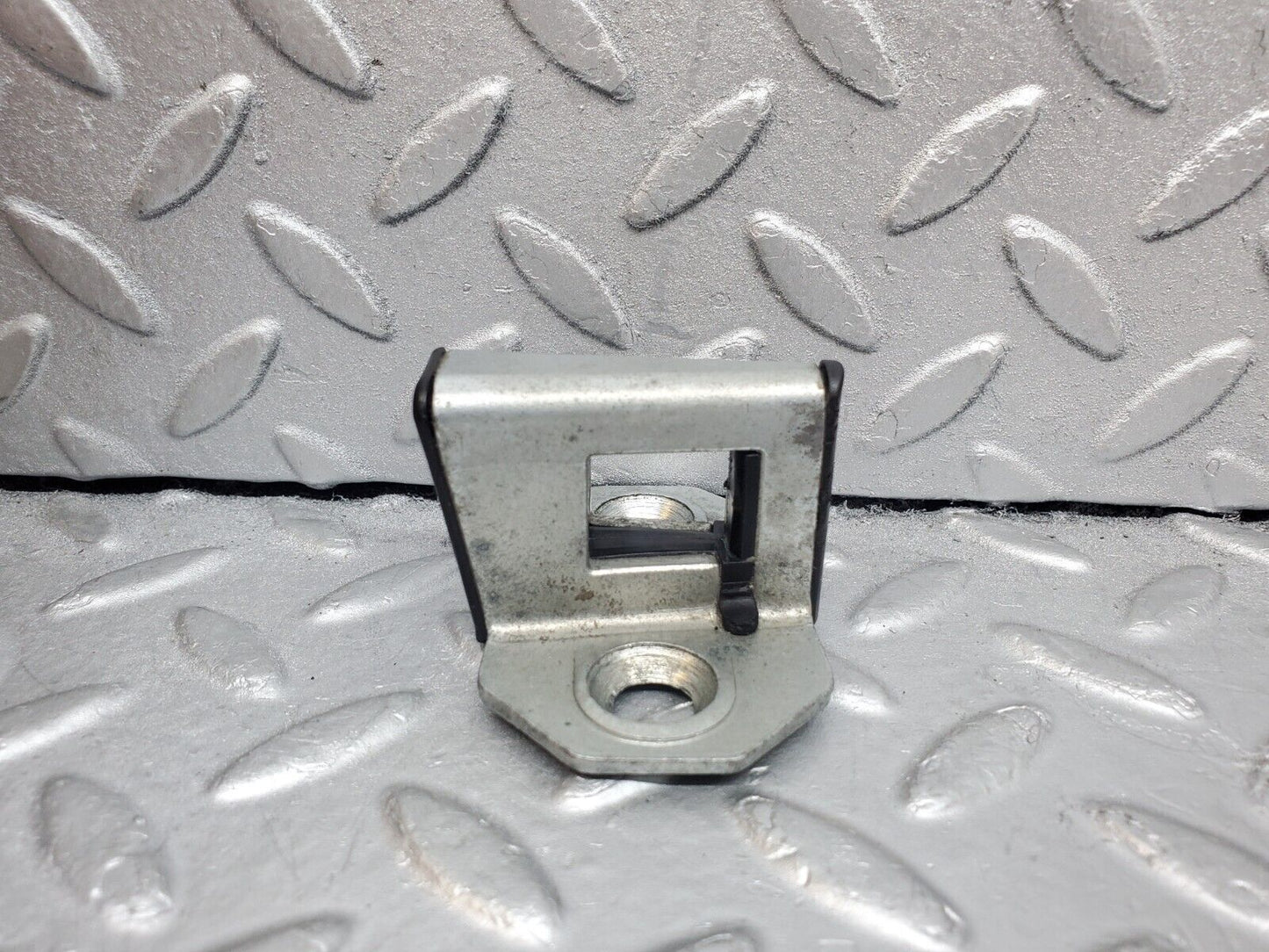 44787 Mercedes-Benz W124 220E Door Lock Latch